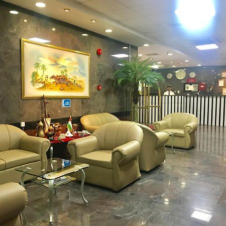 Sky Hotel Apartments Дубай Экстерьер фото