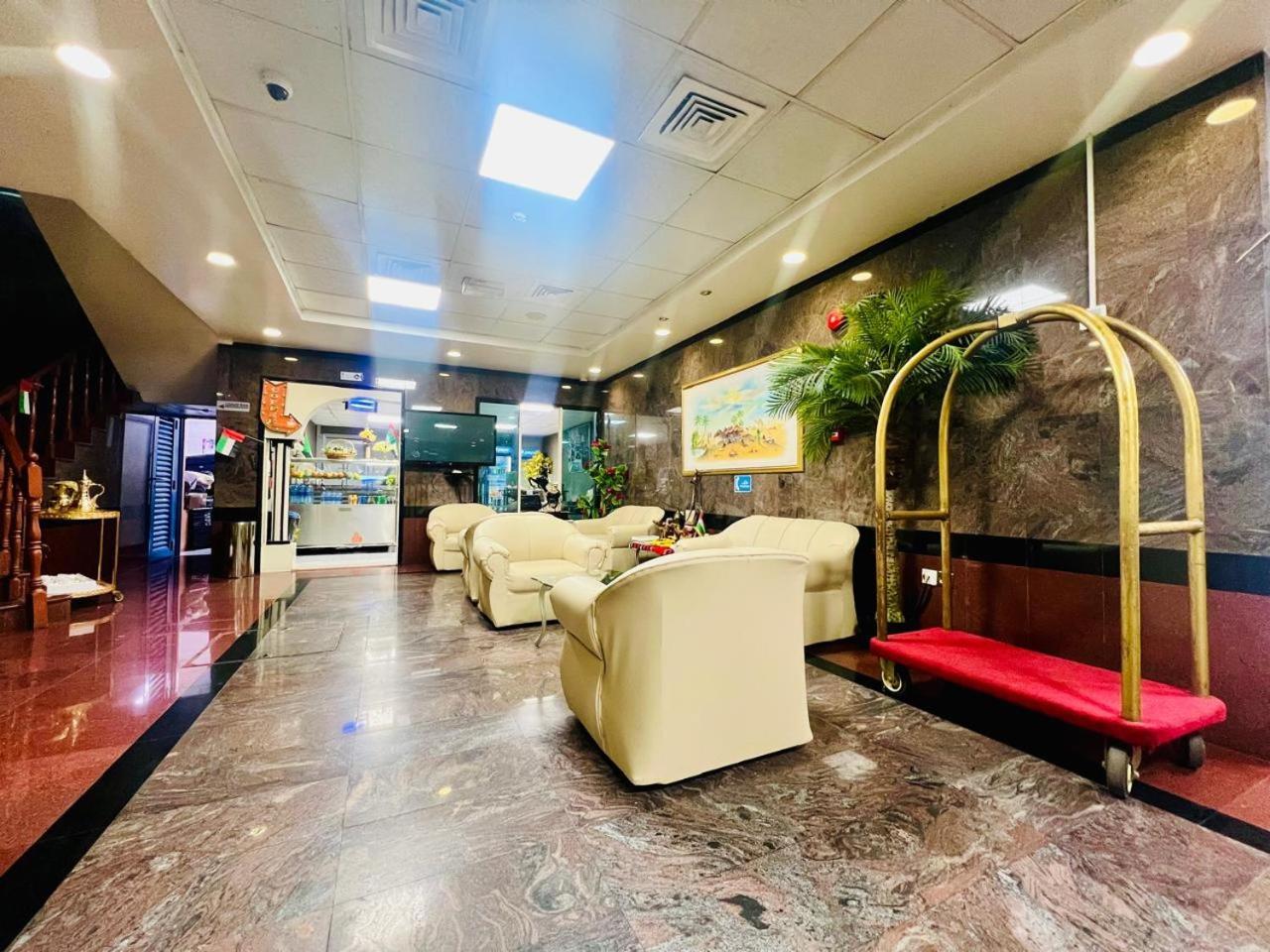 Sky Hotel Apartments Дубай Экстерьер фото